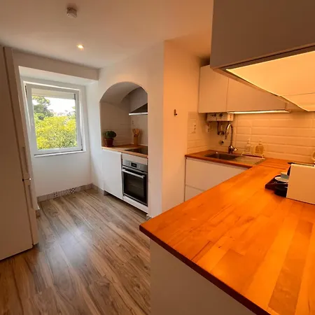 Botanical Gardens Principe Real Apartment